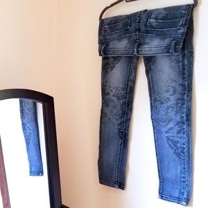 bebe Viking-Wash Scrollwork Skinny Jeans